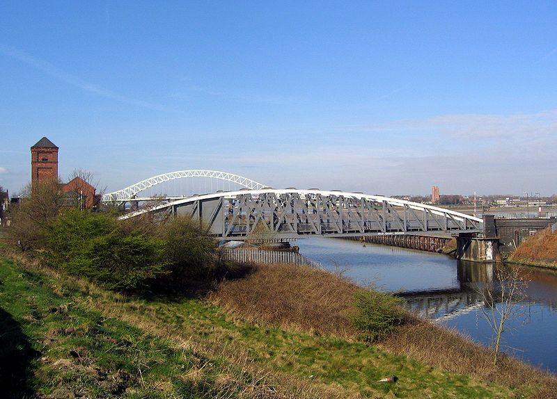 File:Old Quay Bridge.jpg