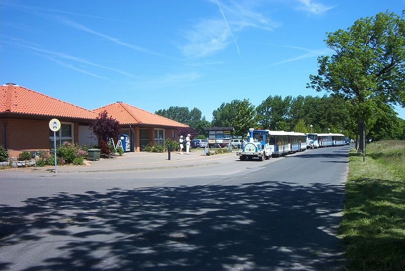 File:Putgarten Touristenstation.JPG