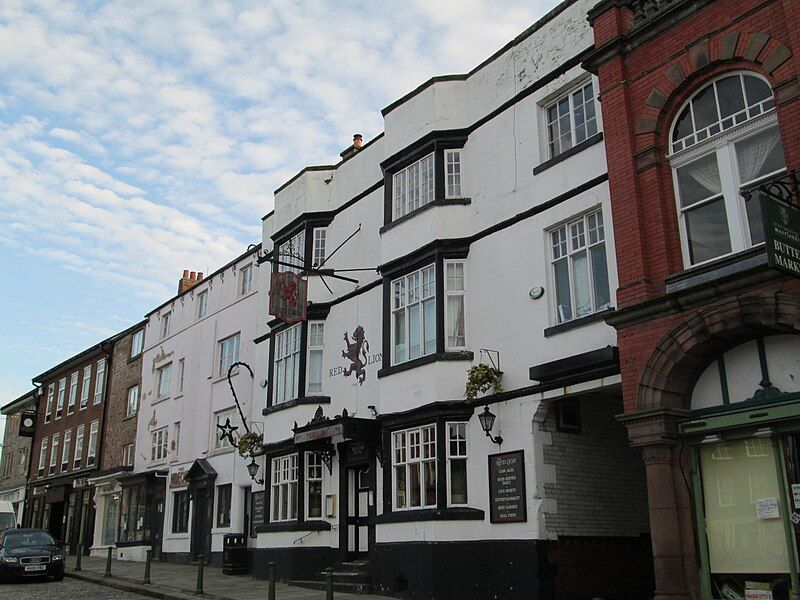 File:Red Lion, Leek.jpg