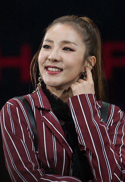 File:Sandara Park 2018.jpg