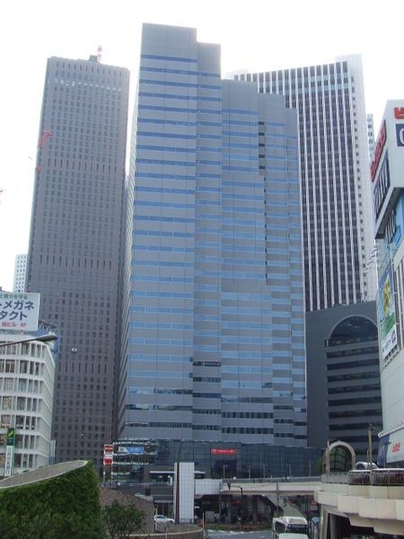 File:Shinjuku L Tower.jpg