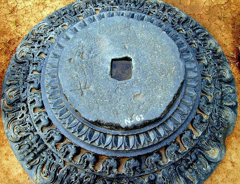 File:Stone circles, Warangal.JPG