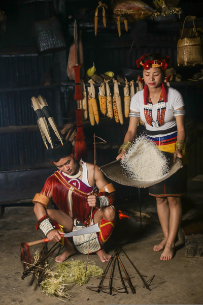 File:Sumi Naga Couple.png