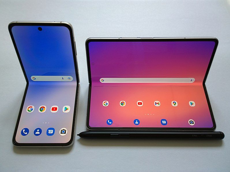 File:Android foldable phones.jpg