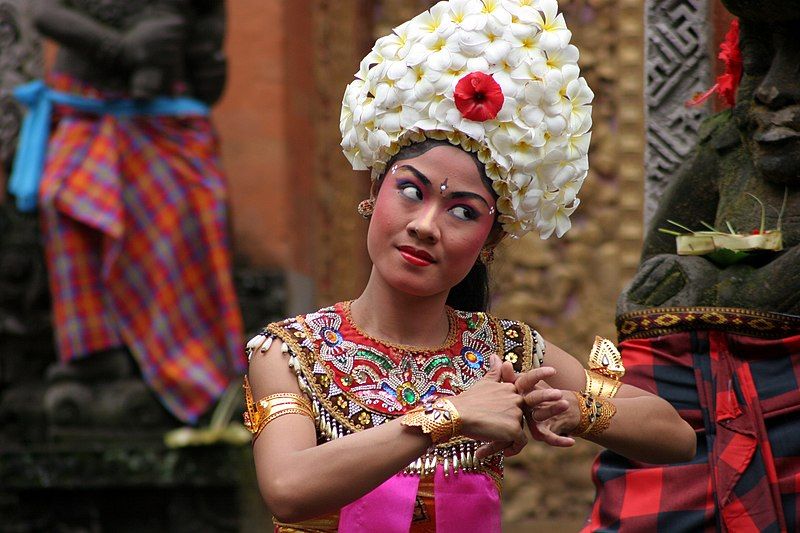 File:Bali-Danse 0728a.jpg