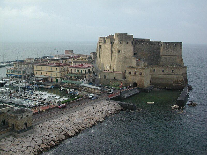 File:Castel dell-Ovo.JPG