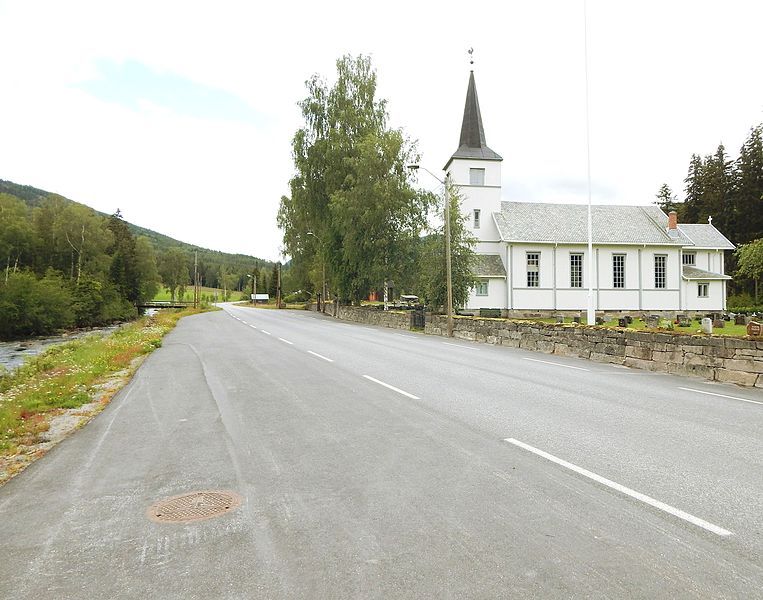 File:FV755 Austbygde kirke.jpg