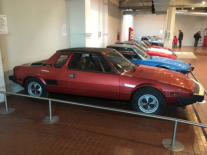 File:Fiat X1-9 2+2.jpg