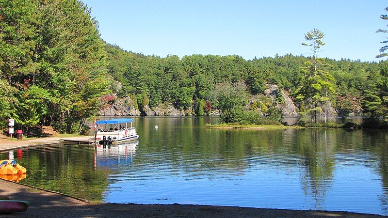 File:Lagoon, Bon Echo.jpg