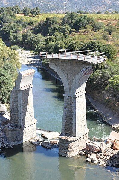 File:Puente talca, Chile.jpg