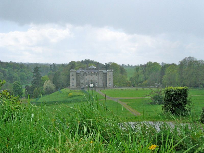 File:Slane Castle coMeath.jpg