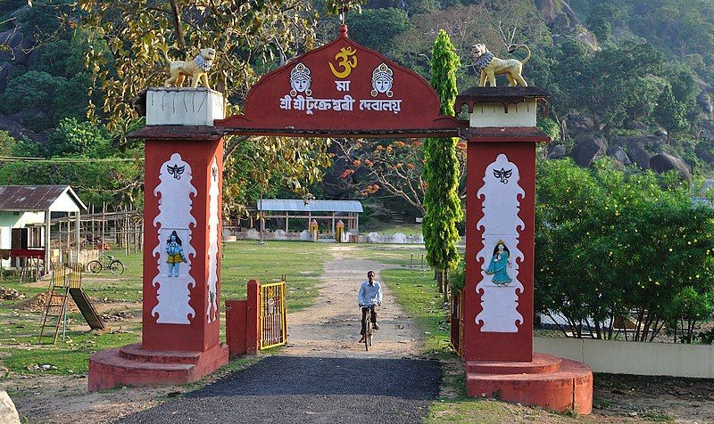 File:Tukreswari Temple.jpg