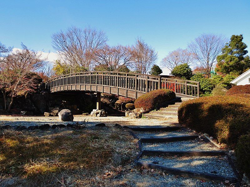 File:Yamakami Castle bridge.jpg