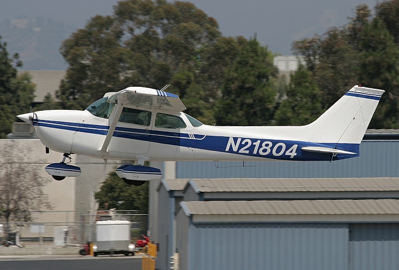 File:Cessna 172M AN1417807.jpg