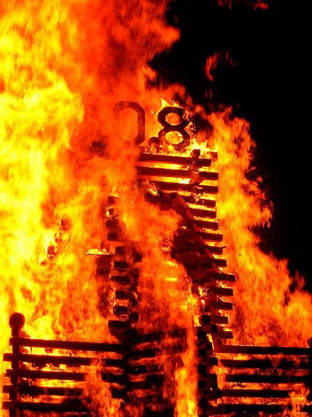 File:Dartmouth bonfire.jpg