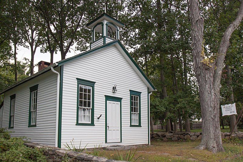 File:Hurlbutt Street Schoolhouse.jpg