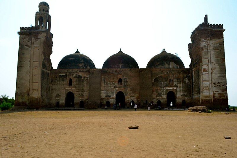 File:Khan Masjid 6.jpg