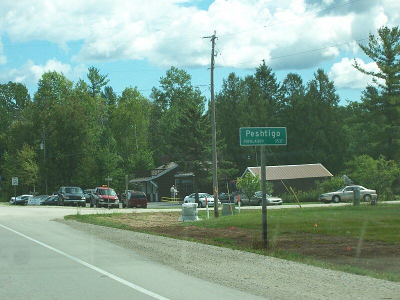 File:PeshtigoWisconsinSign.jpg