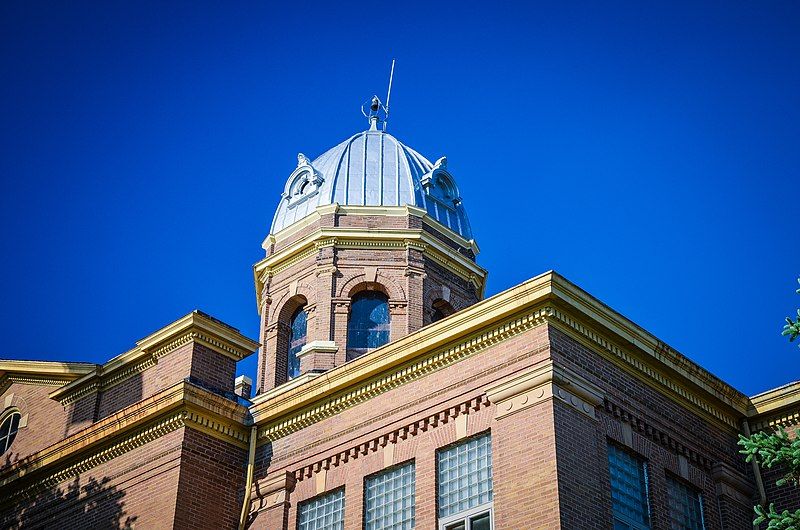 File:Roberts County Courthouse.jpg