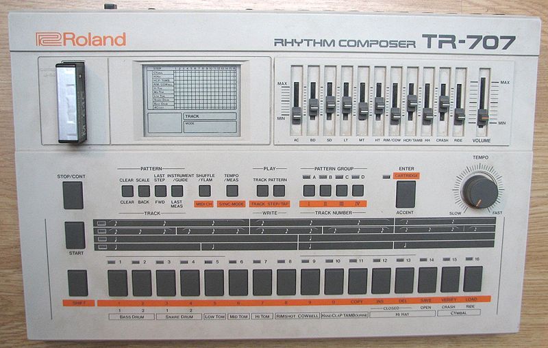 File:Roland TR-707.jpg