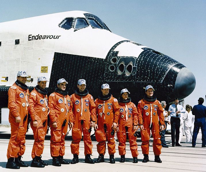 File:STS-49 crew.jpg