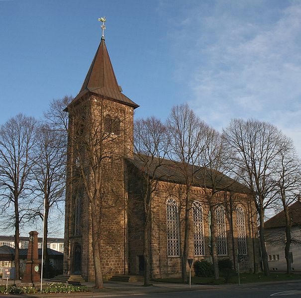 File:Sprockhoevel-HasslinghausenKirche1-Asio.JPG