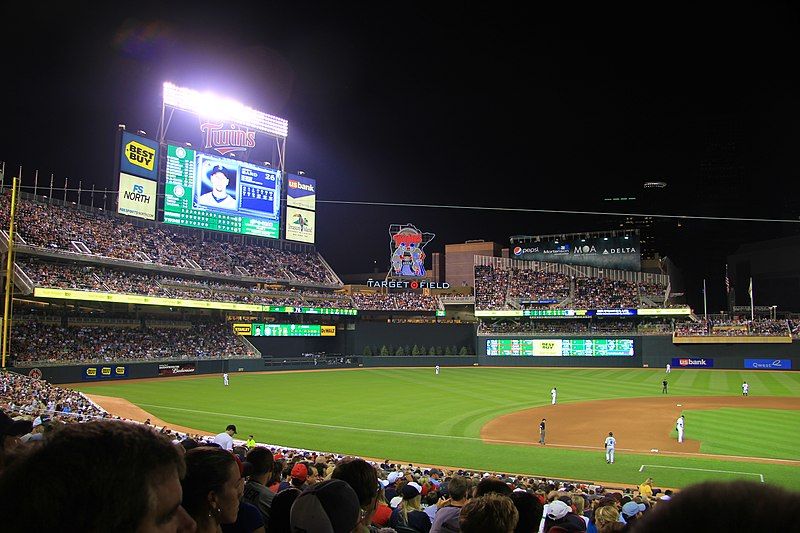 File:Target Field-20100730.jpg