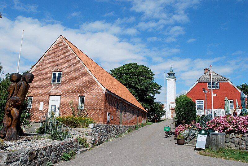 File:Tunø Museum 2011.jpg