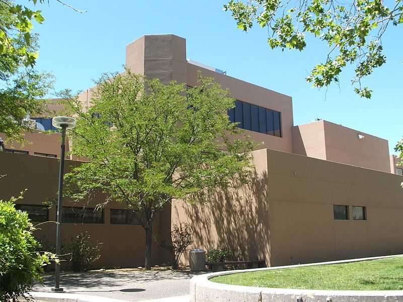 File:Unm art.jpg