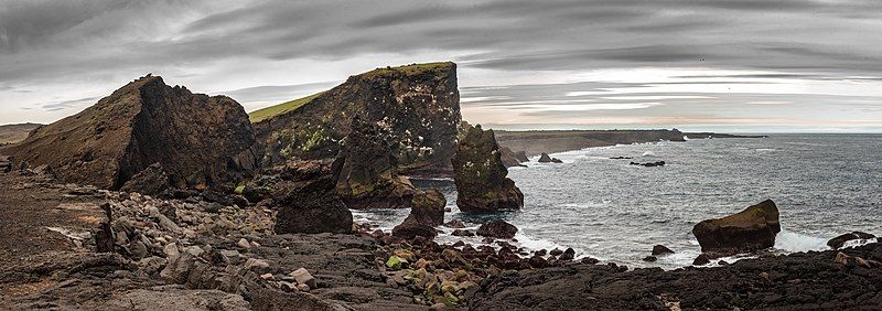 File:Valahnúkamöl, Iceland (44288091430).jpg