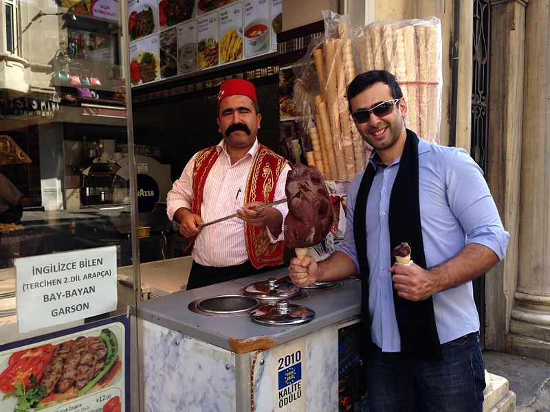 File:İstiklal Caddesi 102.JPG