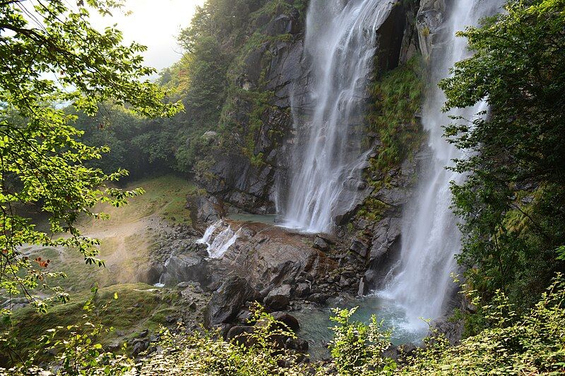 File:Acquafraggia waterfall.jpg