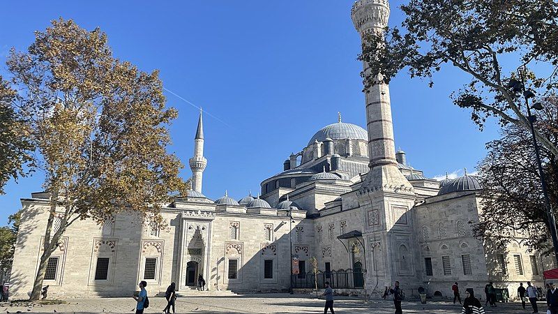 File:BeyazıtCami1.jpg