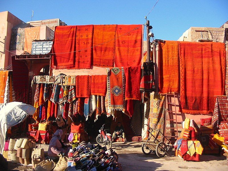 File:Carpets in Marrakech.JPG