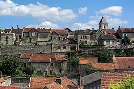 A general view of Cruzy-le-Châtel