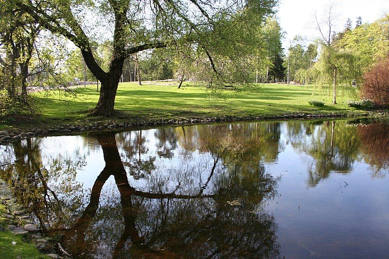 File:Jean Sibelius Park.jpg