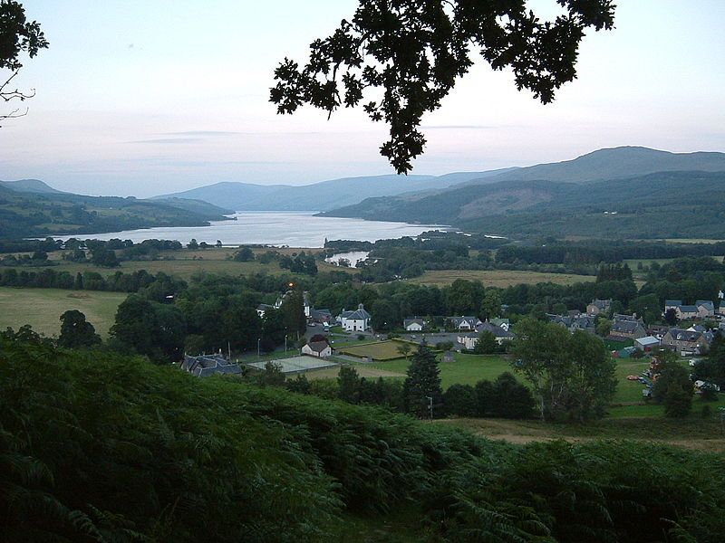 File:Killin Loch Tay.jpg