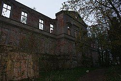 Derelict palace in Nosibądy