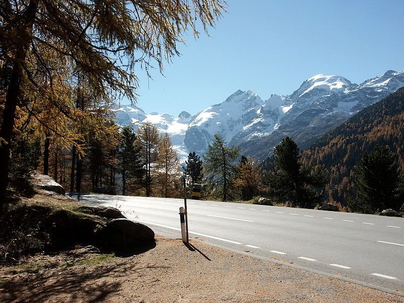 File:Pontresina Bernina.jpg