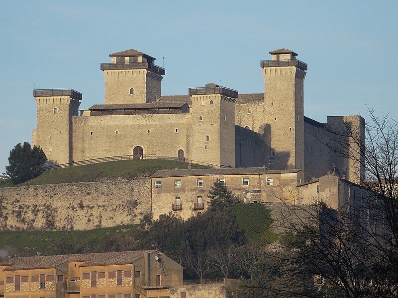 File:Rocca Albornoziana.JPG