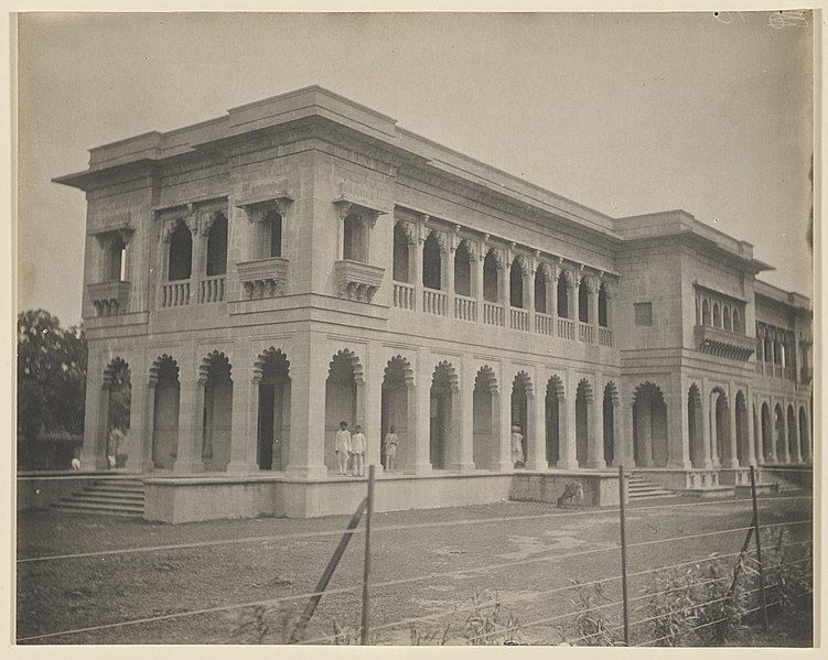 File:Shamaldas College Bhavnagar.jpg