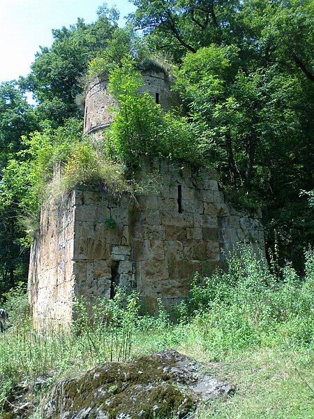 File:Aghavnavank Monastery 2.jpg