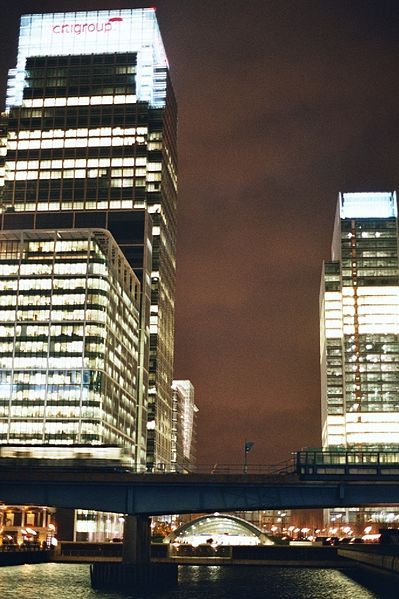 File:Canary Wharf Station.jpg