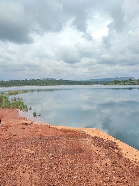 File:Concrete river bank.jpg