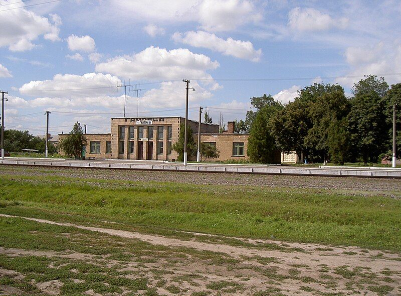 File:Hannivka Railway Station.JPG