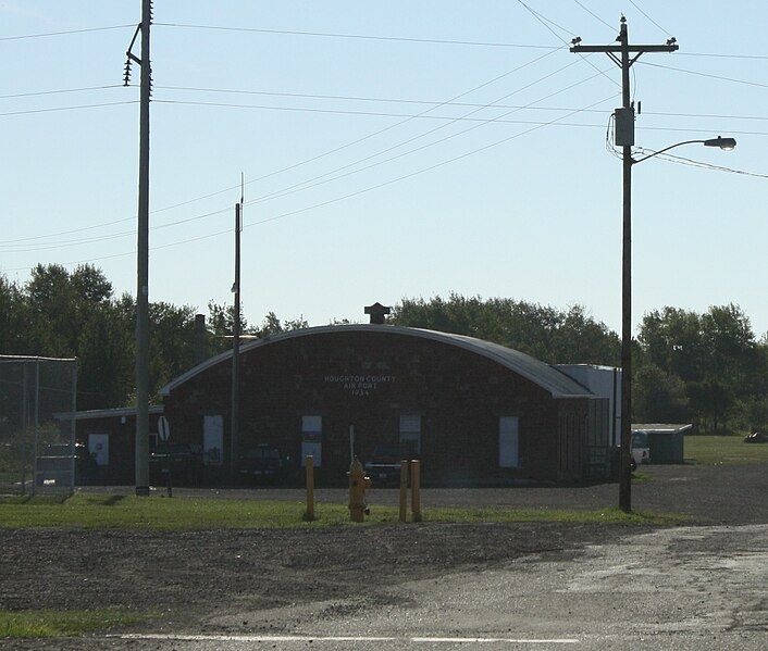 File:HoughtonCountyAirportMichigan.jpg