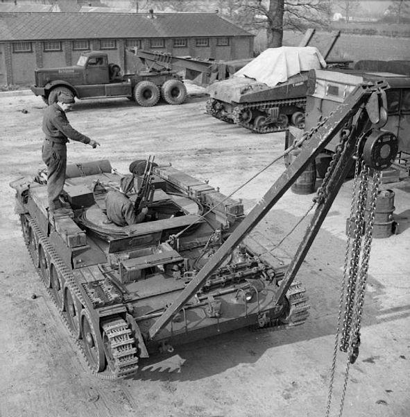 File:IWM-H-27696-Crusader-ARV-19430304.jpg