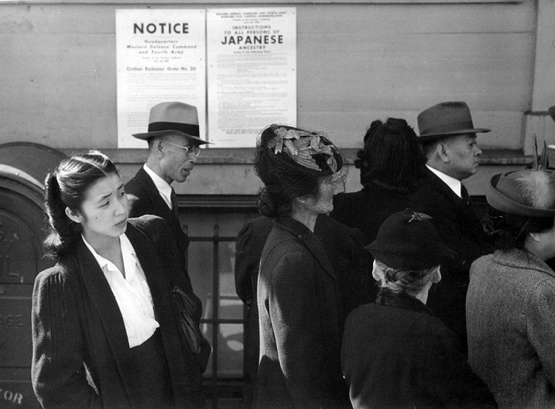 File:Japanese internment detainees.jpg