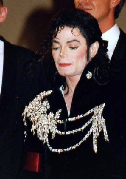 File:Michael Jackson Cannes.jpg