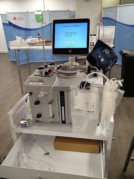 File:Plasmapheresis machine.jpg